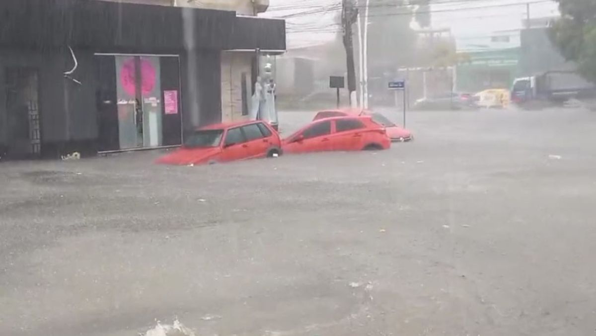 Pontos de alagamento são registrados em Belém após temporal; confira