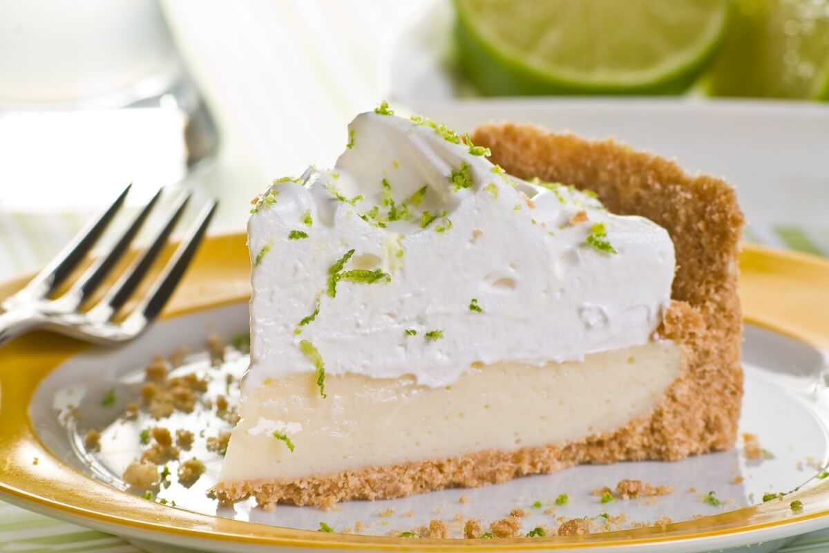 Torta de limão (Imagem: ArtbyPixel | Shutterstock)