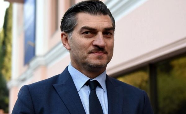 Ex-jogador de futebol, Mikheil Kavelashvili é eleito presidente da Geórgia