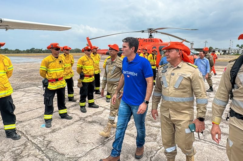 (Novo helicóptero tem capacidade para armazenar até 550 litros de água.)