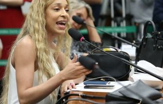 PGR denuncia deputado por injúria contra Erika Hilton