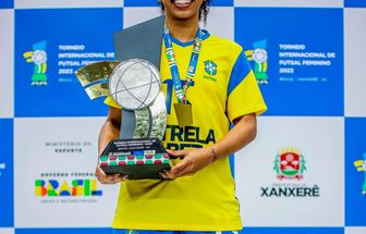 Orgulho paraense: Lívia Andrade é eleita melhor atleta de futsal na Taça Brasil