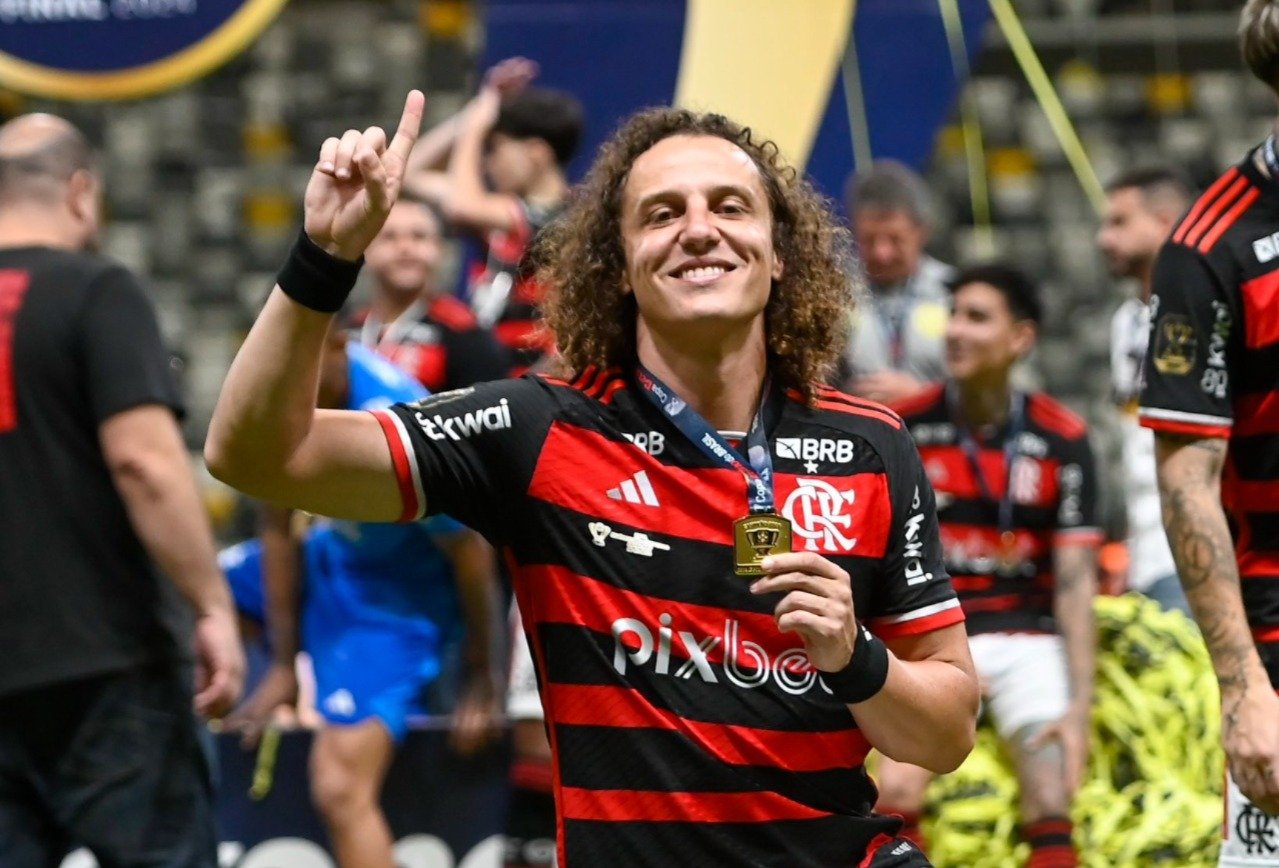 David Luiz vai deixar o Flamengo.