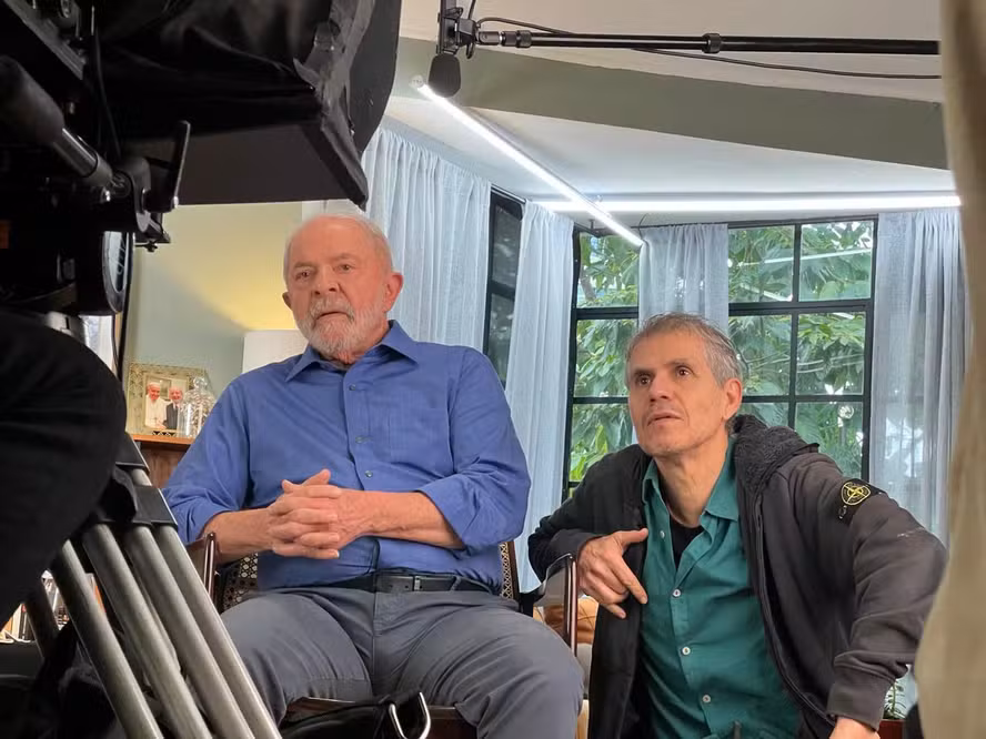 Lula e Sidônio Palmeira durante campanha presidencial de 2022.