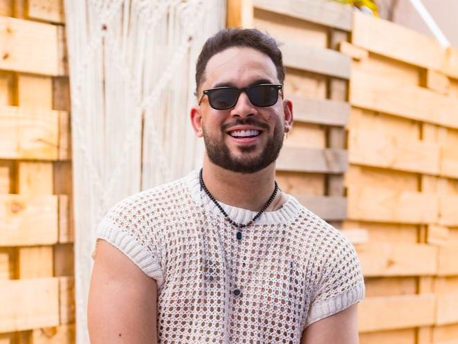 Henry Freitas, dono do hit "Imã de Problema".