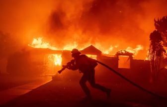 Incêndio em Los Angeles deixa 11 mortos e destrói mais de 2 mil casas