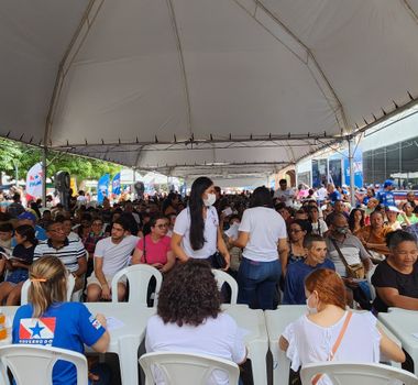 Imagem - Praça da República ficou lotada com serviços de cidadania