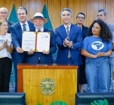 Imagem - Governo Federal ofertará bolsa de R$ 1000 para quem cursar licenciatura