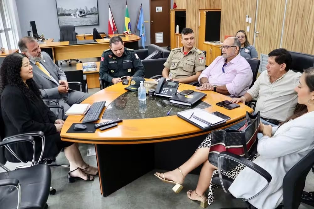 Reunião contou com a presença de órgãos de segurança - 