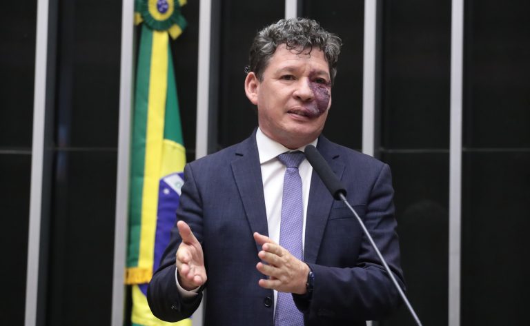 Deputado Reginaldo Lopes (PT-MG), um dos autores da proposta.