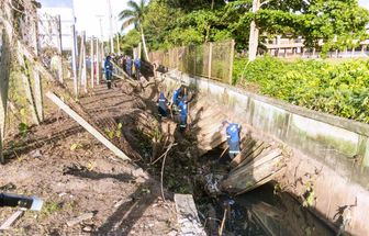 Prefeitura de Belém executa desobstrução do Canal da Pirajá