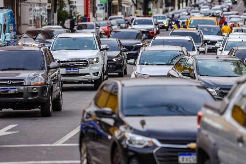 Veículos automotores com finais de placas 04 a 34 tem até o dia 24 de março para pagar o IPVA com descontos de até 15%.