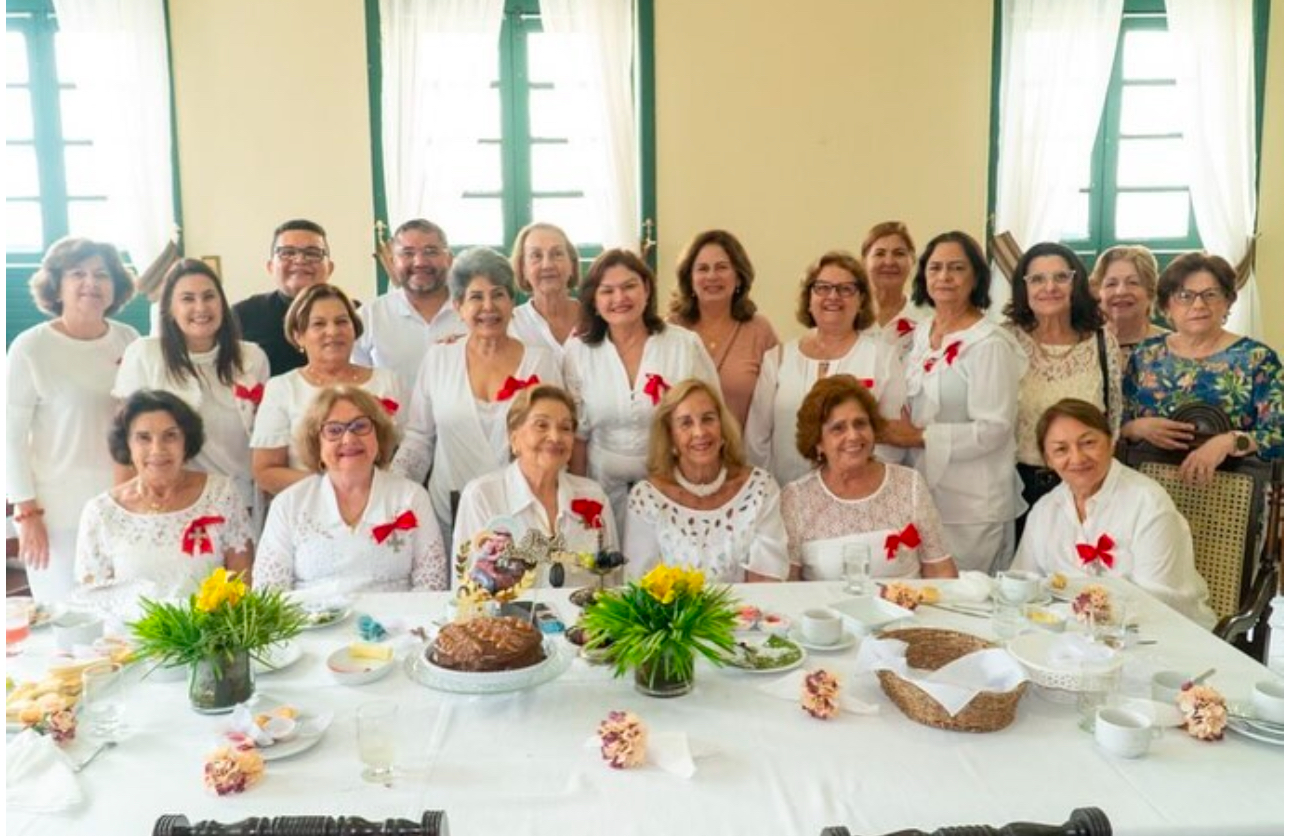 A Diretoria da Casa do Pão de Santo Antônio