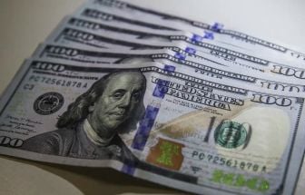 Dólar cai para R$ 6,04 em dia de posse de Trump