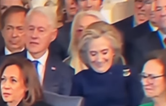 Imagem - Hillary Clinton dá risada ao ouvir Trump dizer que mudaria o nome Golfo do México para Golfo da América