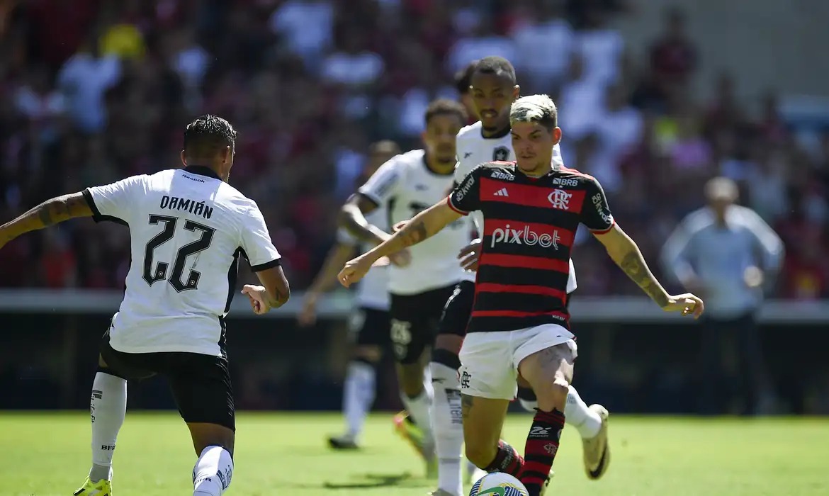 Flamengo e Botafogo decidem o primeiro título nacional de 2025 - 