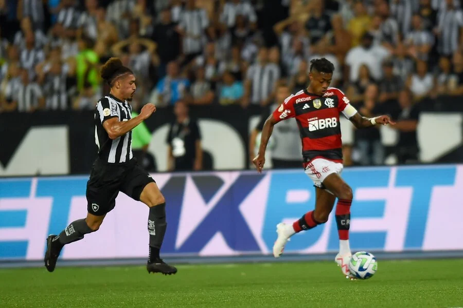 Imagem - Vai lotar: ingressos para Flamengo x Botafogo no Mangueirão se aproximam do fim