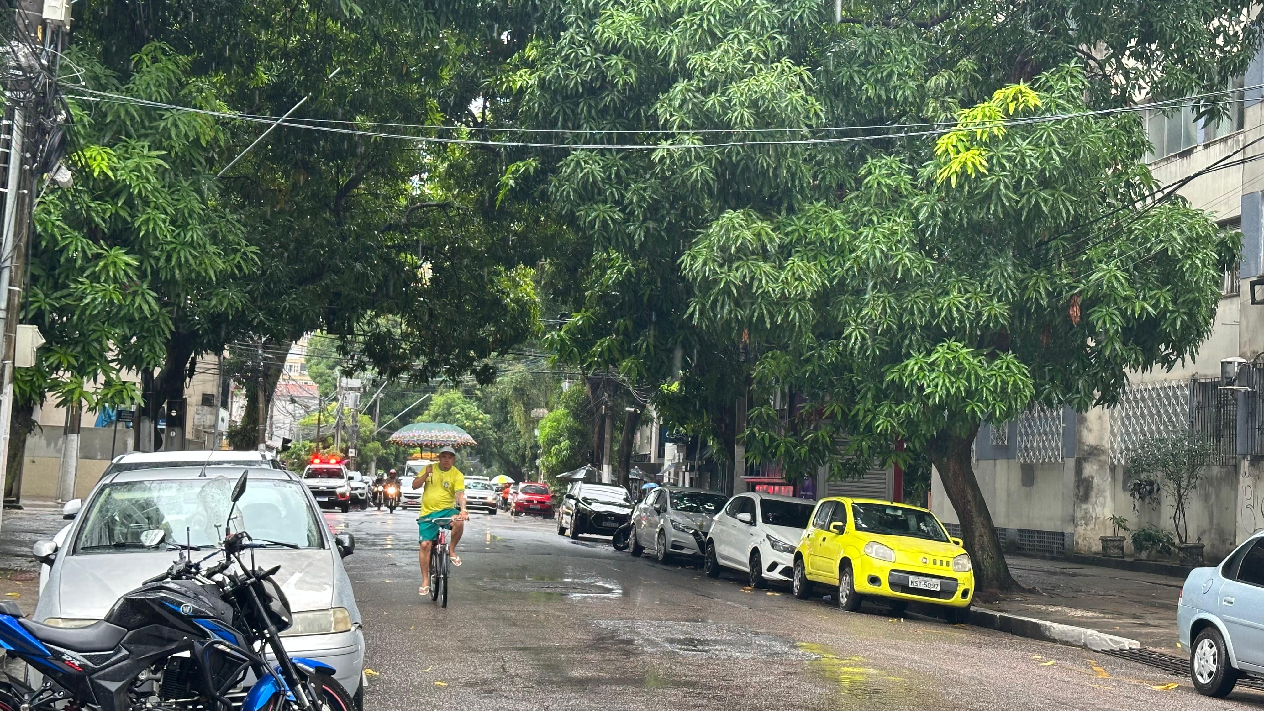 Imagem - Chuva deve durar 12 horas nesta sexta-feira em Belém, diz INMET