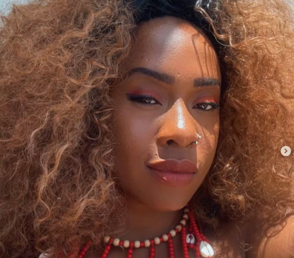 Caroline está na África do Sul para um intercâmbio- 