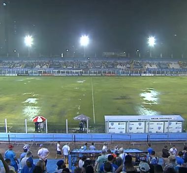 Imagem - Forte chuva em Belém paralisa Paysandu x Tuna na Curuzu; assista