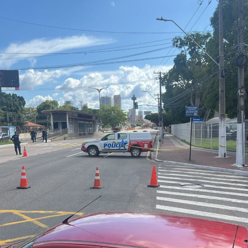 Almirante Barroso em Belém é bloqueada na tarde desta terça-feira (27)