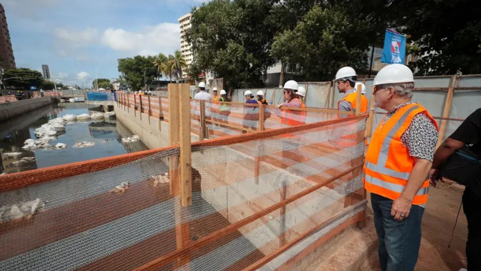 Imagem - Comitiva do BNDES visita obras da COP30 em Belém