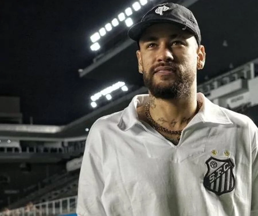 Neymar está de volta ao Santos -