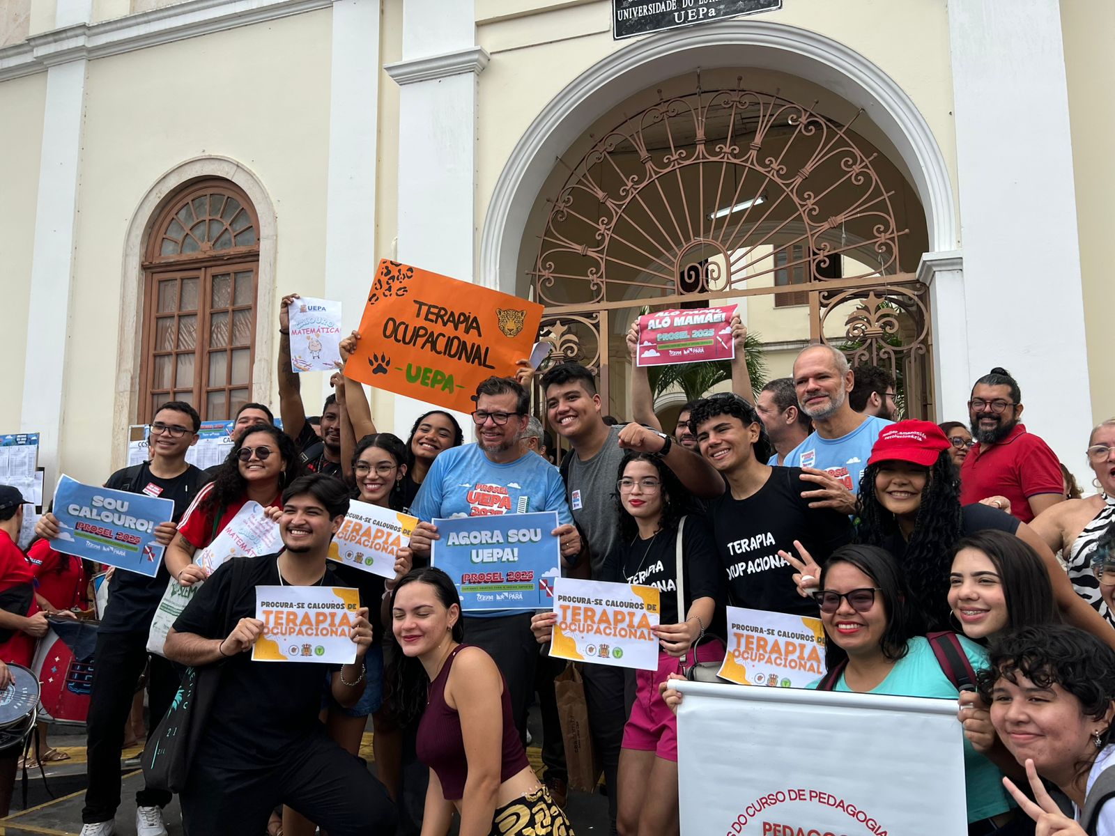 (Calouros aprovados no vestibular da UEPA)