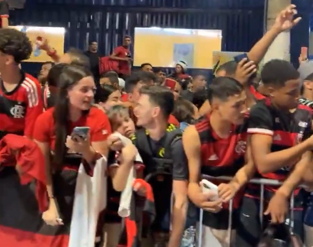 Torcida do Flamengo em Belém. 