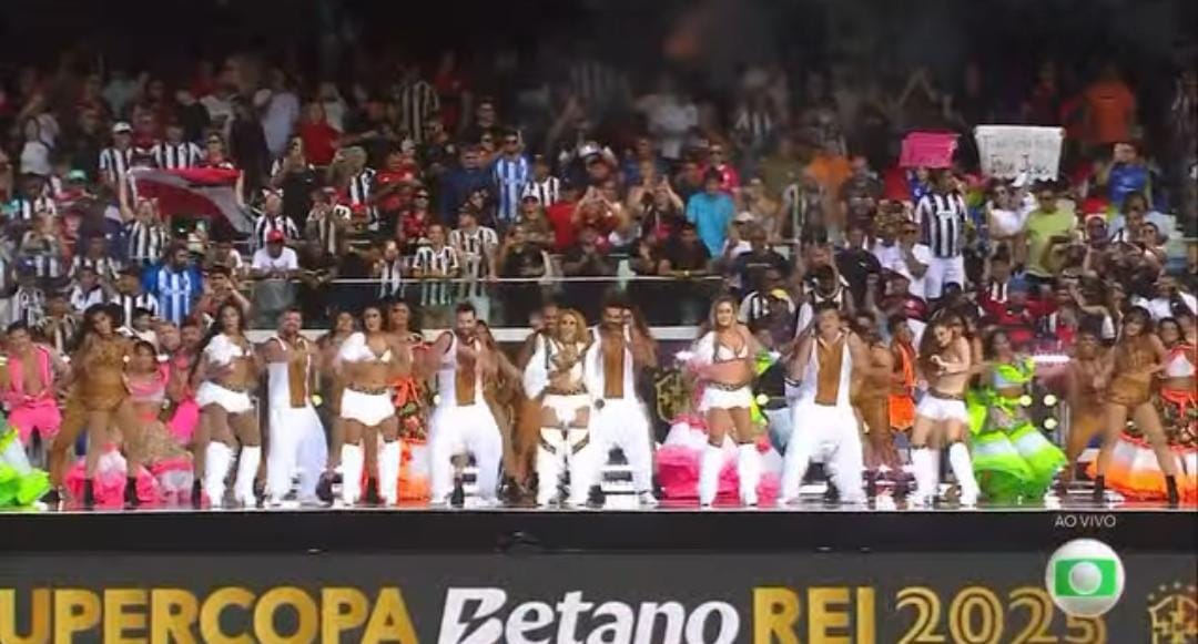 Imagem - Joelma agita público no Estádio Mangueirão antes da Supercopa