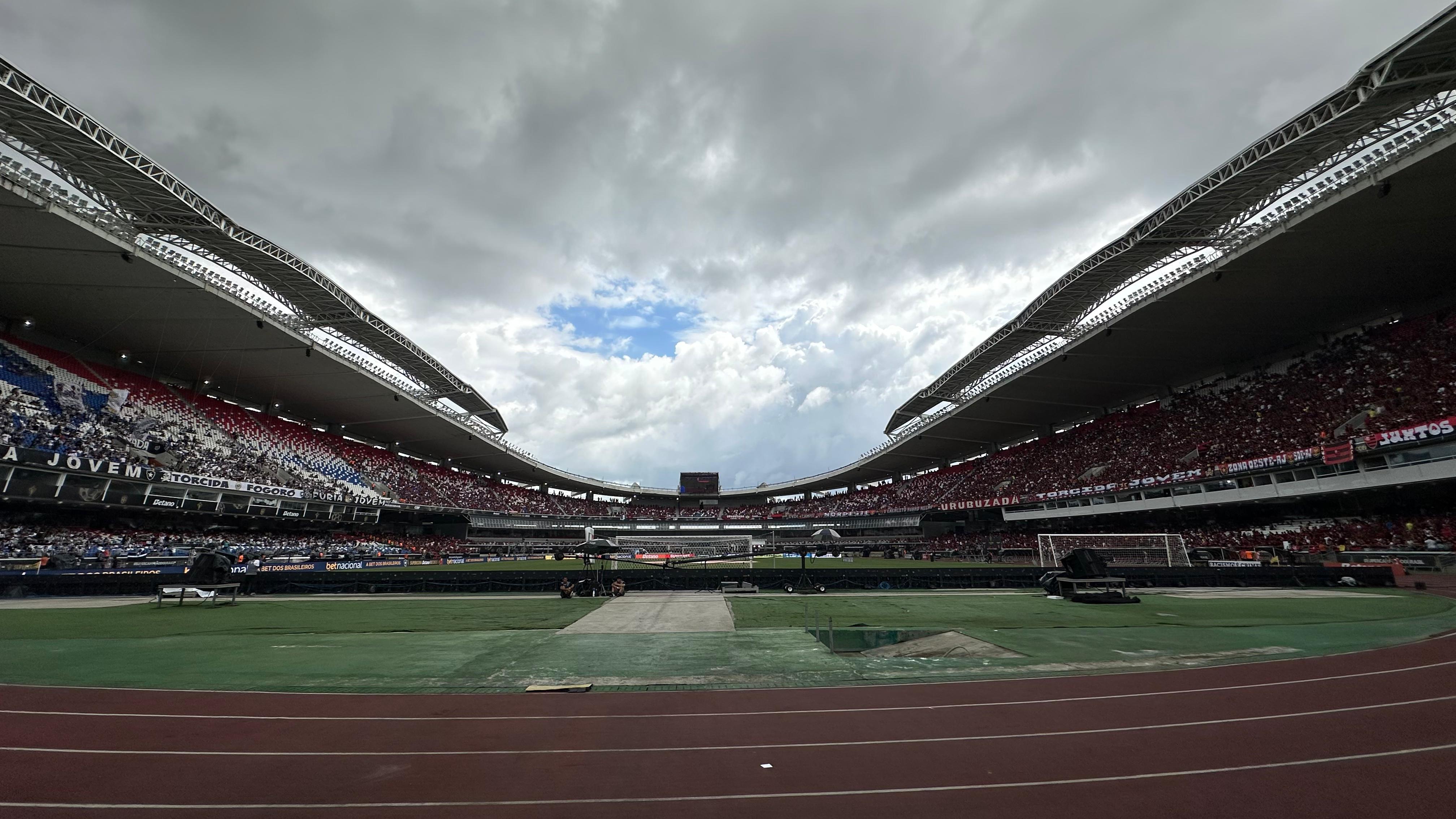 Imagem - Tempo real: bola rolando no Mangueirão para Botafogo e Flamengo; acompanhe