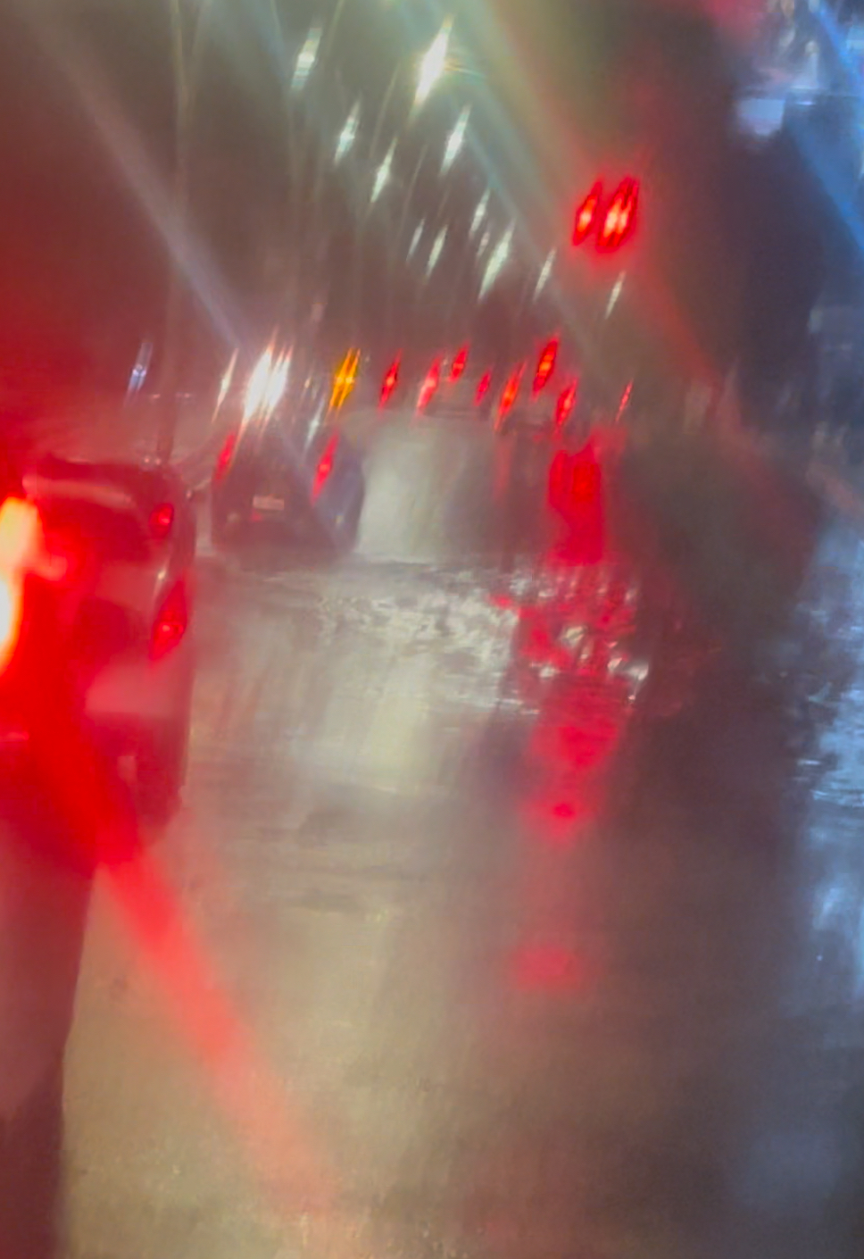 Imagem - Chuva deixa João Paulo II alagada e trânsito congestionado neste domingo; assista