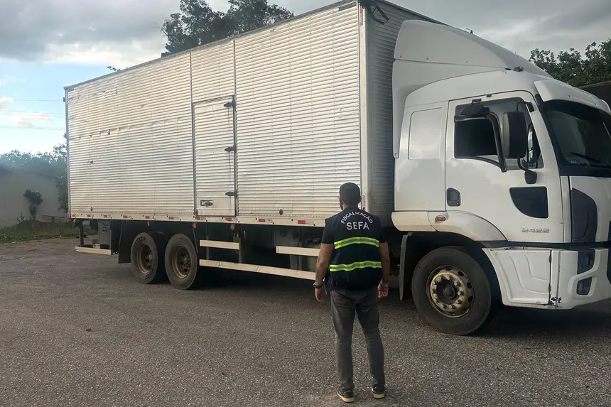 Imagem - Sefa apreende equipamentos laboratoriais em Conceição do Araguaia, no sudeste do Pará