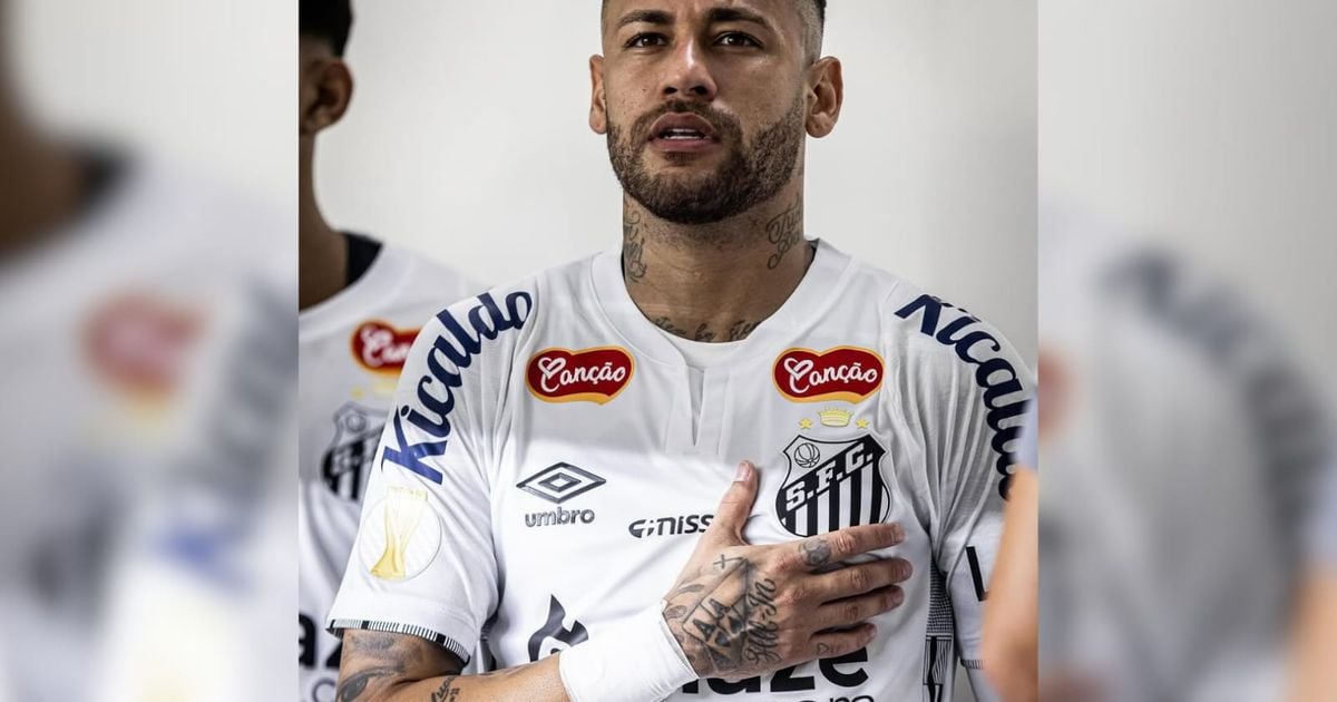 Neymar saiu do banco, mas Santos não conseguiu vencer.