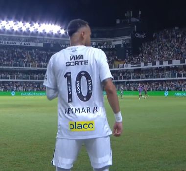 Imagem - Neymar entra em campo pela primeira em retorno ao Santos; assista