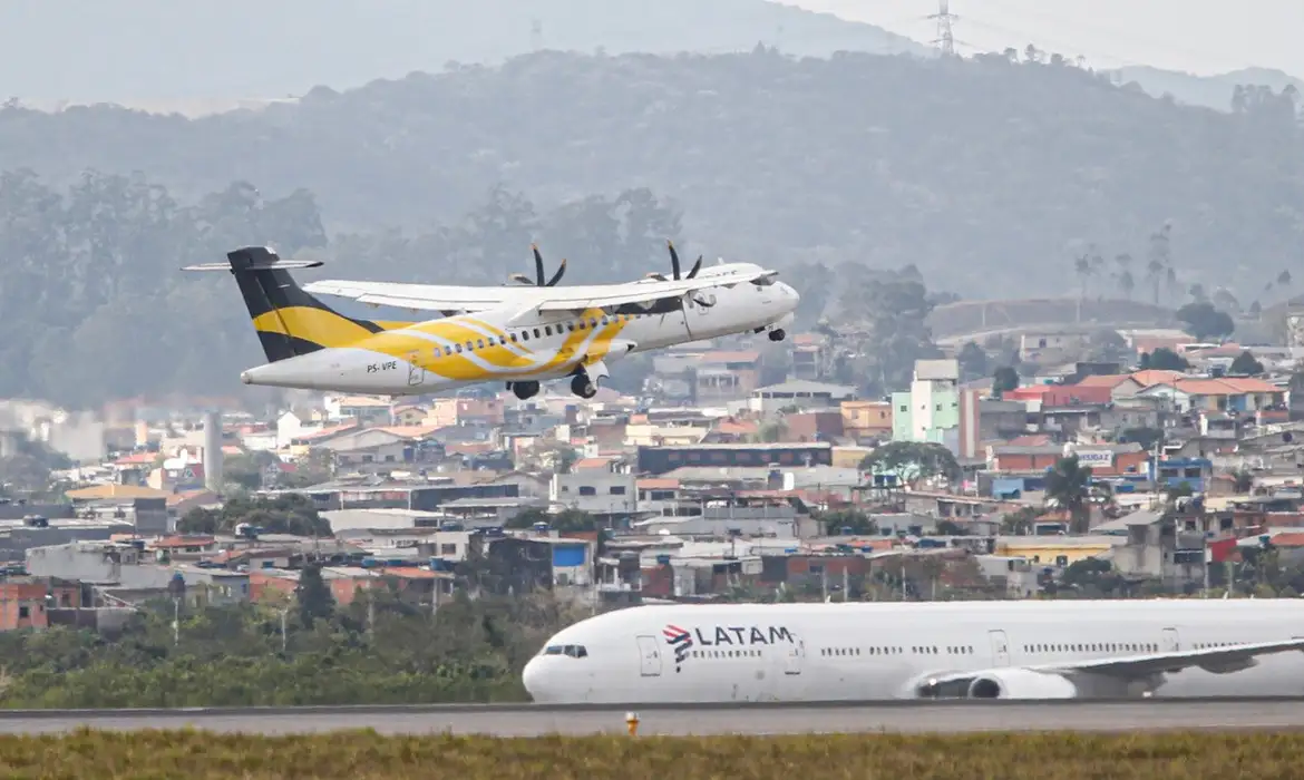 Câmara vai analisar PL que propõe certificado de verificação de aeronaves comerciais. 