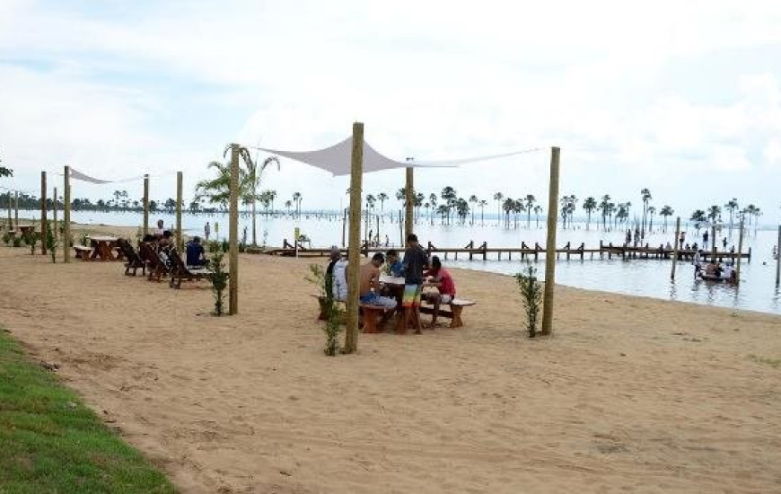 Praia de Buritis, em Palmas, no Tocantins, alvo de disputa judicial