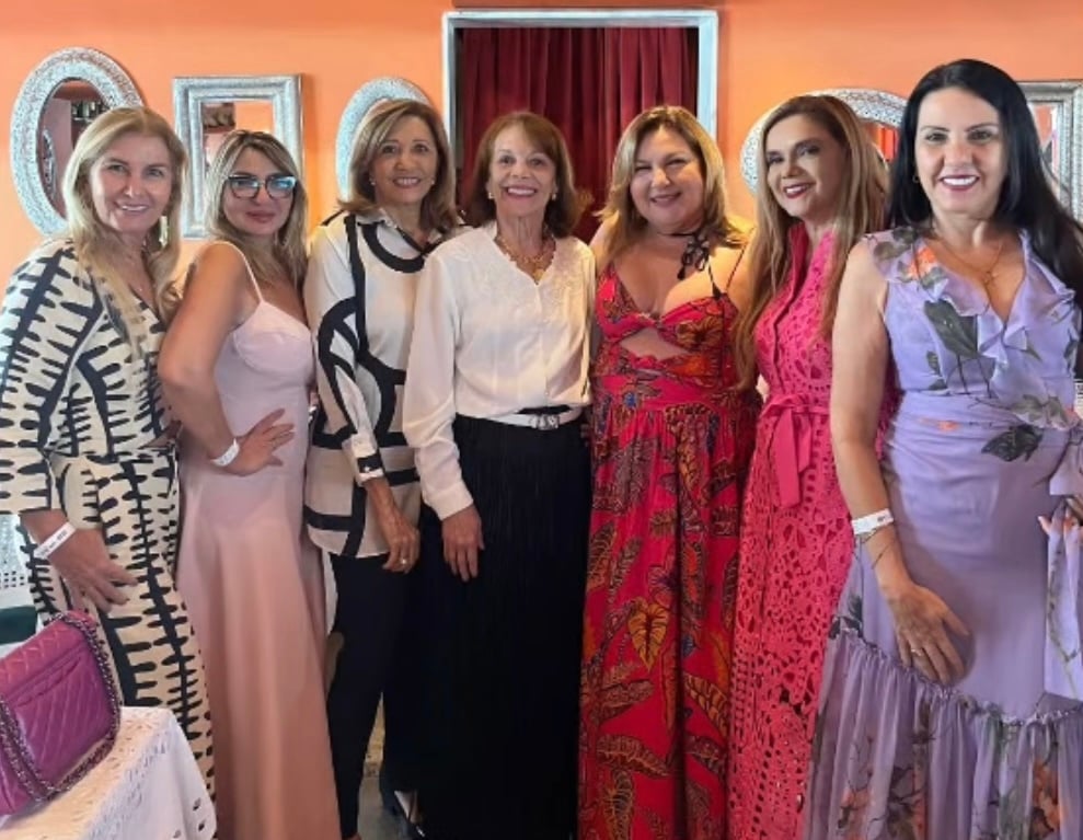 Vera Arrais, Naiara Corrêa, Ceiça Ribeiro, Safira Benzecry, Rosana Simões, Nazaré Corrêa e Neusa Lima