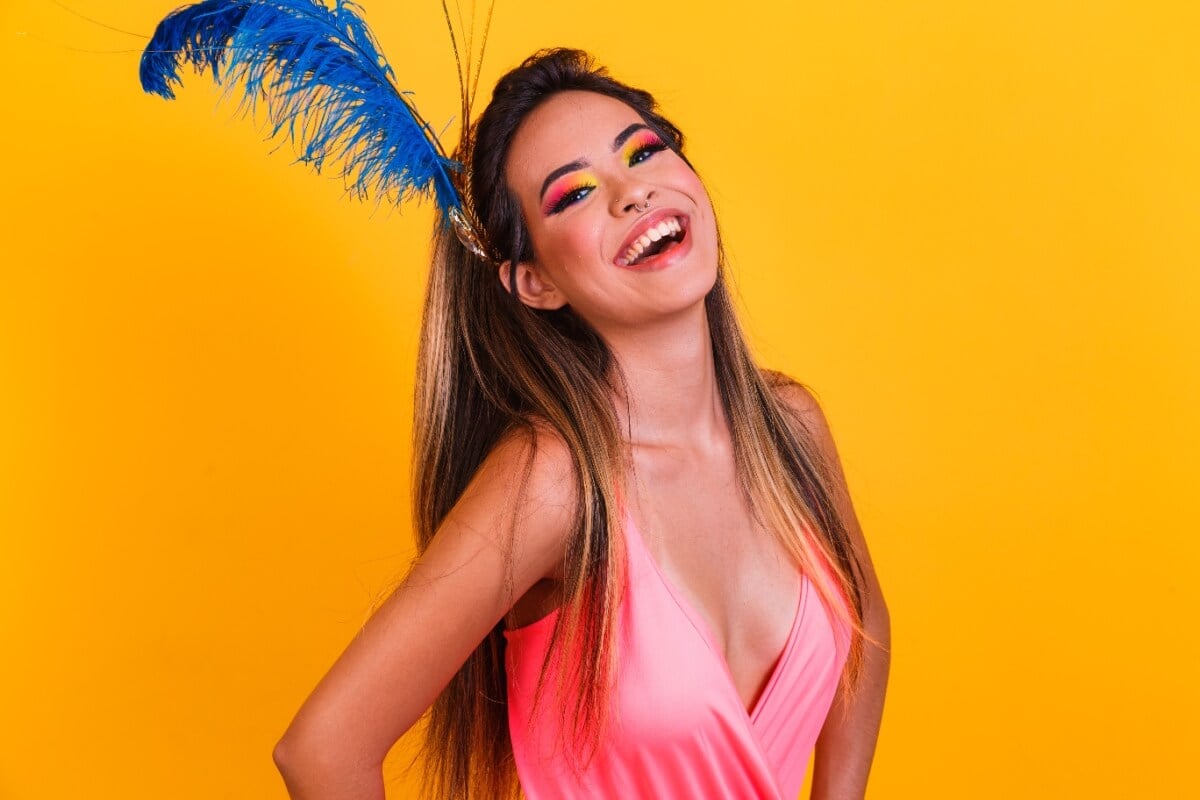 Imagem - 8 dicas para uma maquiagem perfeita para o Carnaval