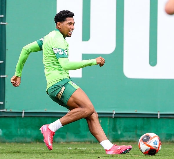 Rony pode sair do Palmeiras -