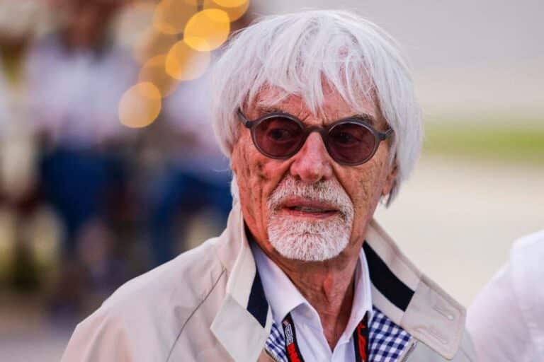 Bernie Ecclestone prevê parceria curta entre Hamilton e Ferrari: 'Não ...
