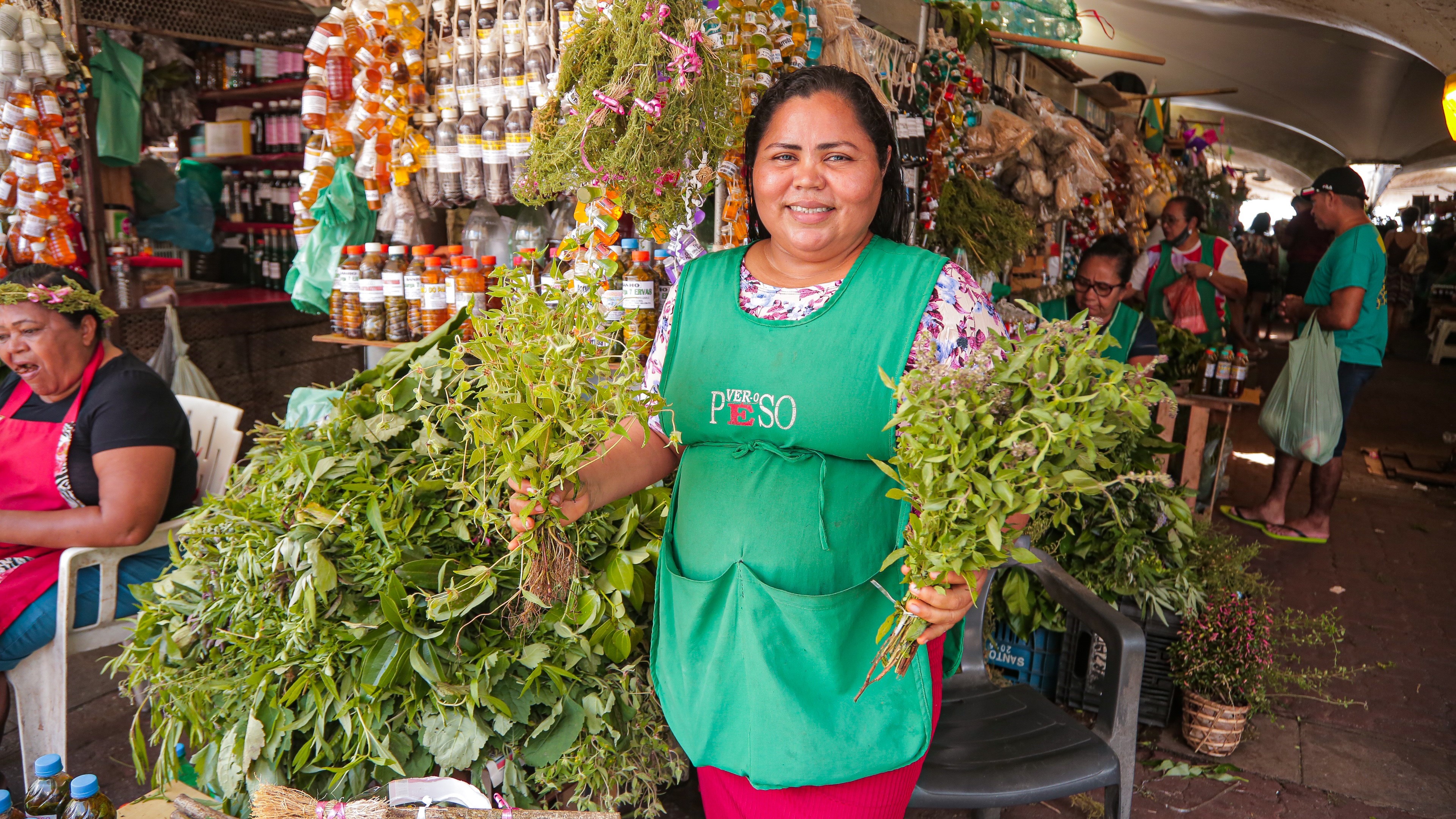 Imagem - Feirantes do setor de ervas do Ver-o-Peso serão remanejados nesta terça-feira (11); entenda