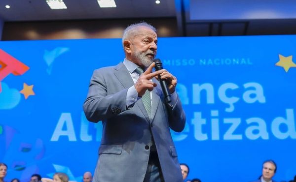 Vídeo: Lula critica prefeitos que não colocam filhos em escolas públicas