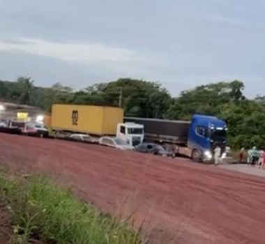 Imagem - Vídeo: BR-316 amanhece parada nesta quinta-feira devido a protesto na Alça Viária