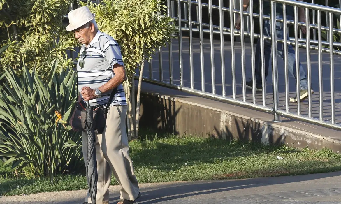 Imagem - STF volta a julgar revisão da vida toda do INSS