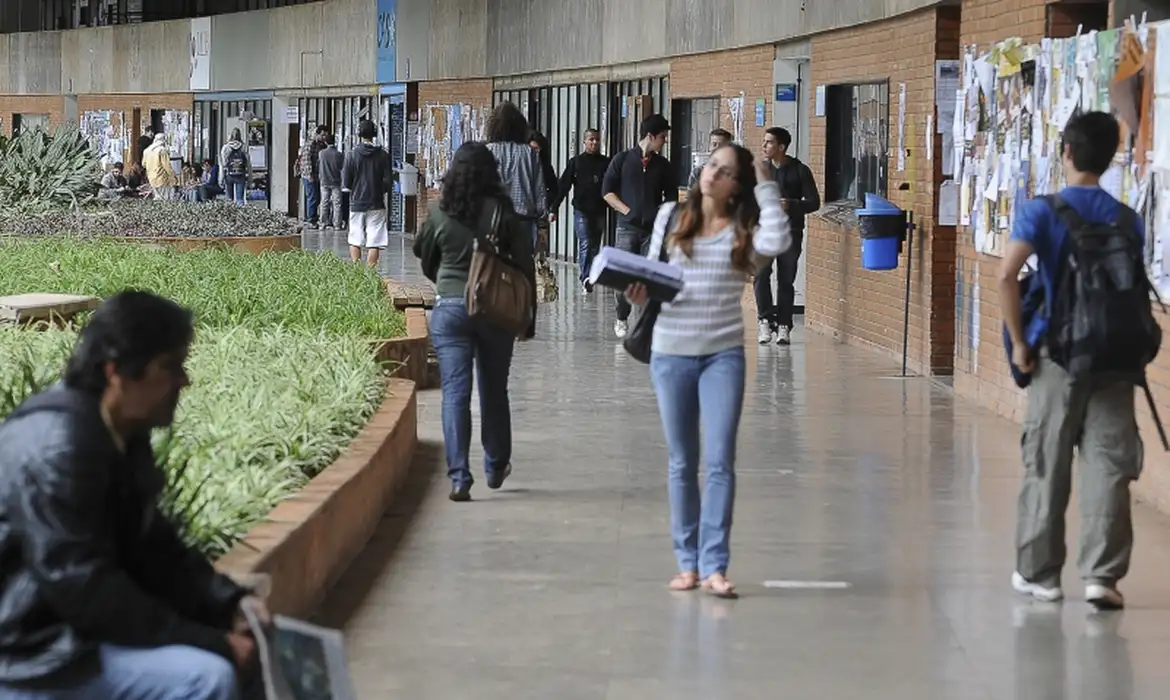 Imagem - Estudantes de licenciatura podem se cadastrar para concorrer a bolsas