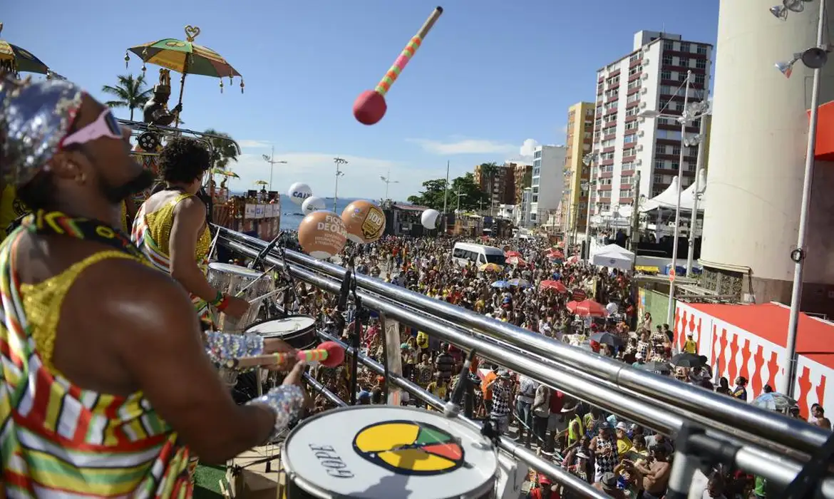 Imagem - Bahia registra quase 2 mil casos de Covid antes do Carnaval