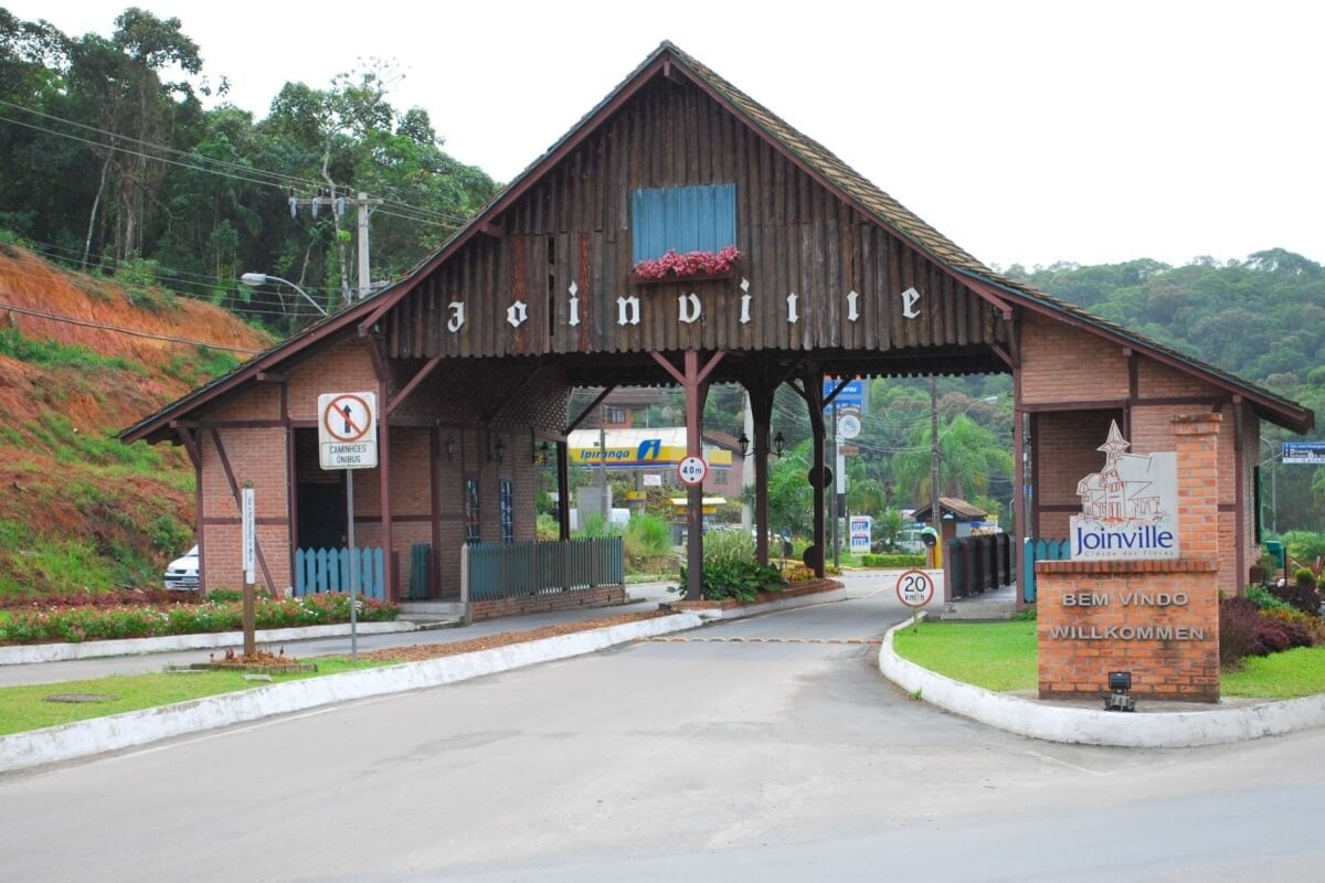 Joinville é um destino conhecido pela tradicional Festa das Flores (Imagem: Leonidas Santana | Shutterstock)