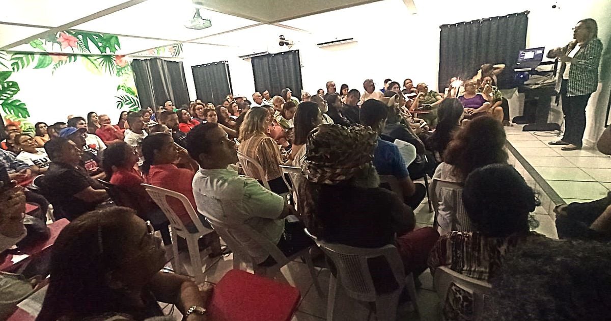 Reunião da Associação Comercial de Mosqueiro no Centro Educacional Manoel Leite