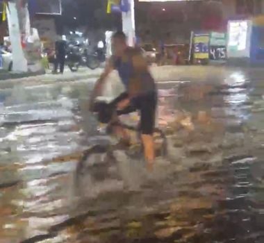 Imagem - Vídeo: chuva intensa causa alagamentos em Belém nesta quinta-feira